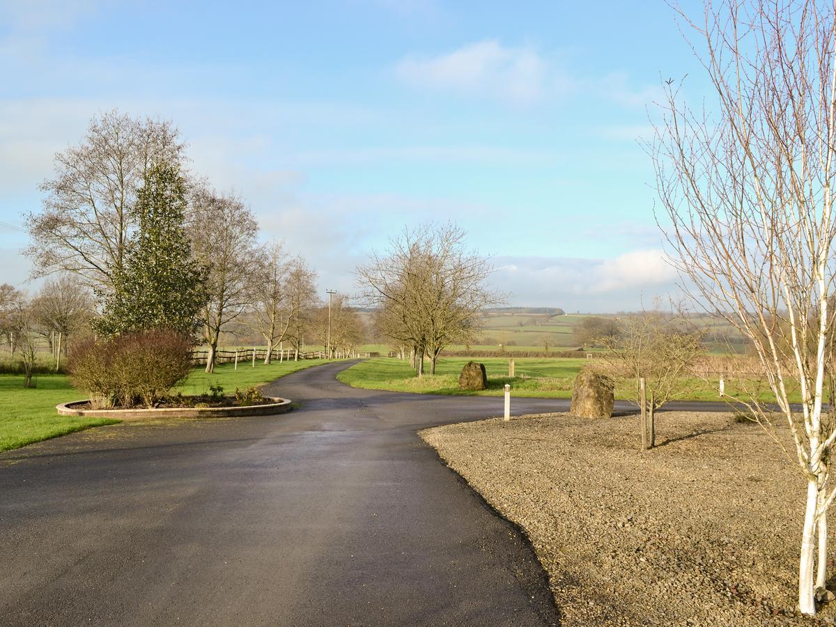 Stonehenge Villa Bruton Eksteriør bilde